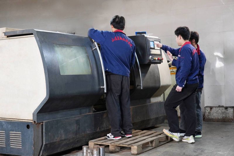 工具推荐类：如何选择最适合的AI软件开发工具